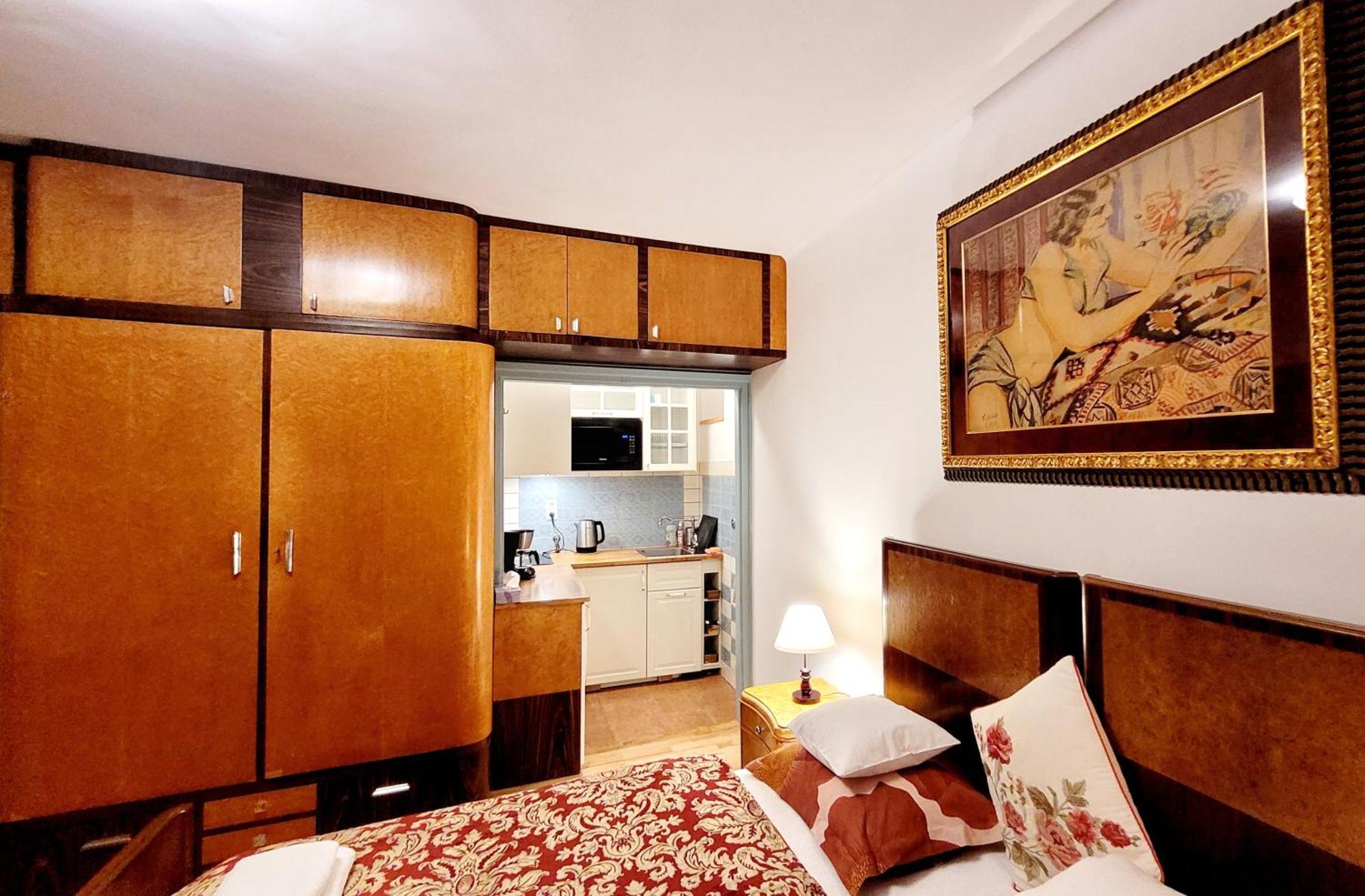 Balladyny 7. Parking free Varşova Dış mekan fotoğraf